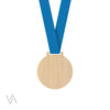 Médaille personnalisable Vulka en bois clair, forme ronde, ruban bleu clair