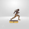 Trophée personnalisé en bois pour running femme gamme Starter socle doré en studio Vulka