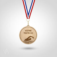 Médaille en bois personnalisable natation homme